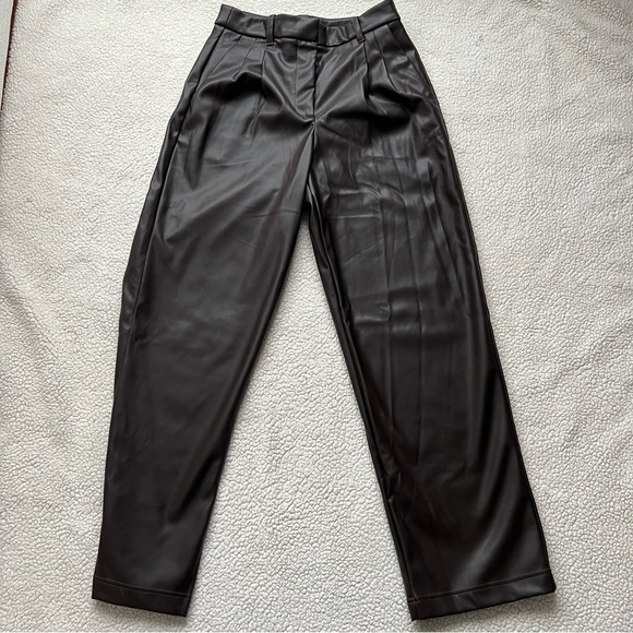 Noa relaxed High Rise Faux Leather Pants - Picture 3 of 10